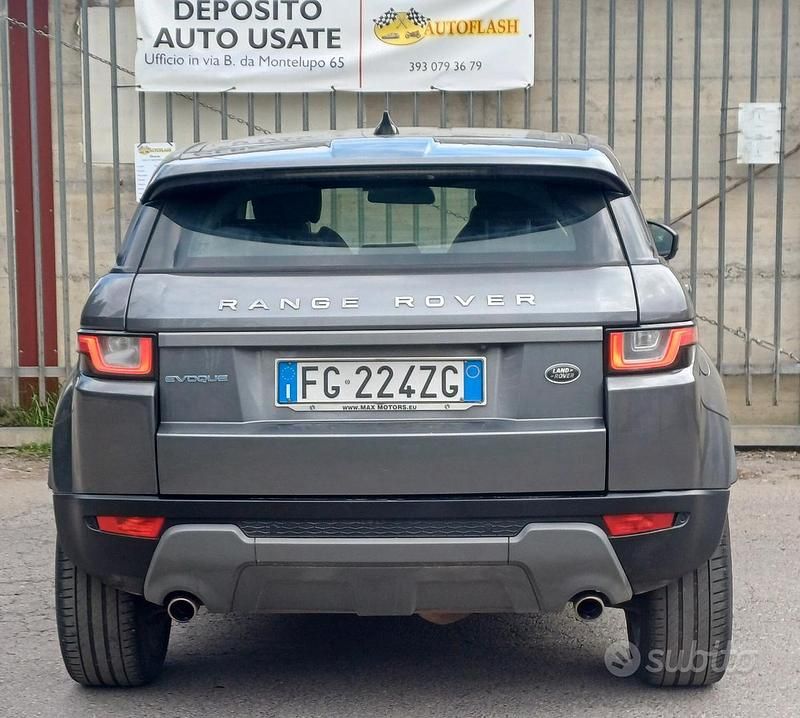 Usata Land Rover Range Rover evoque 150 CV (110 kW) 2017 Grigio SUV