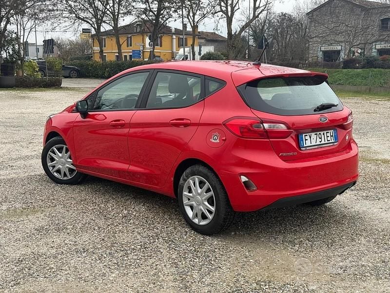 Usata Ford Fiesta Vignale 85 CV (62 kW) 2019 Rosso Utilitaria