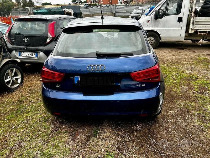 Usata Audi A1 86 CV (63 kW) 2012 Blu Utilitaria