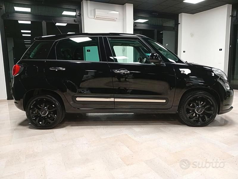 Usata Fiat 500L Living 105 CV (77 kW) 2015 Nero Monovolume