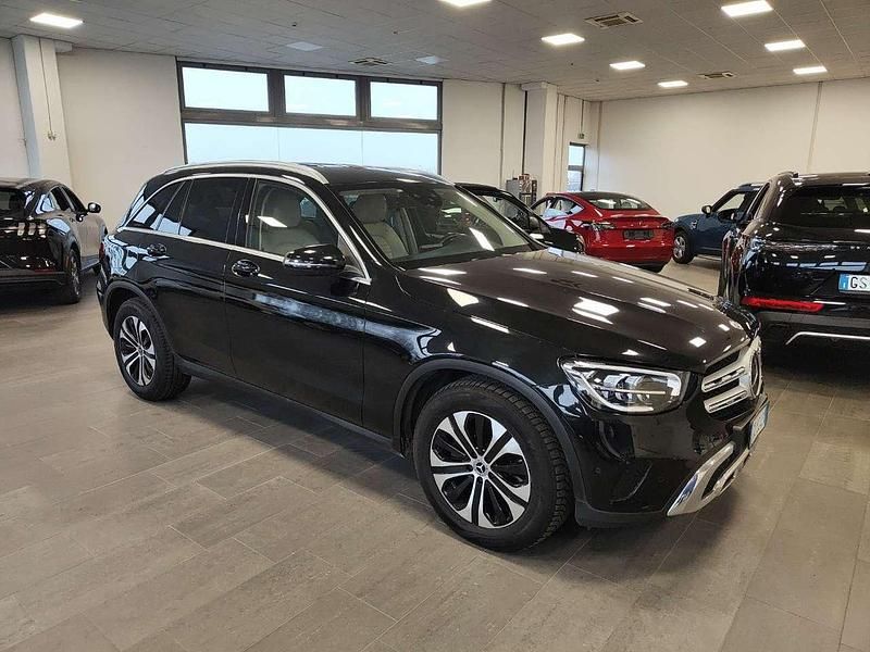 Usata Mercedes GLC220 194 CV (142 kW) 2021 Nero SUV