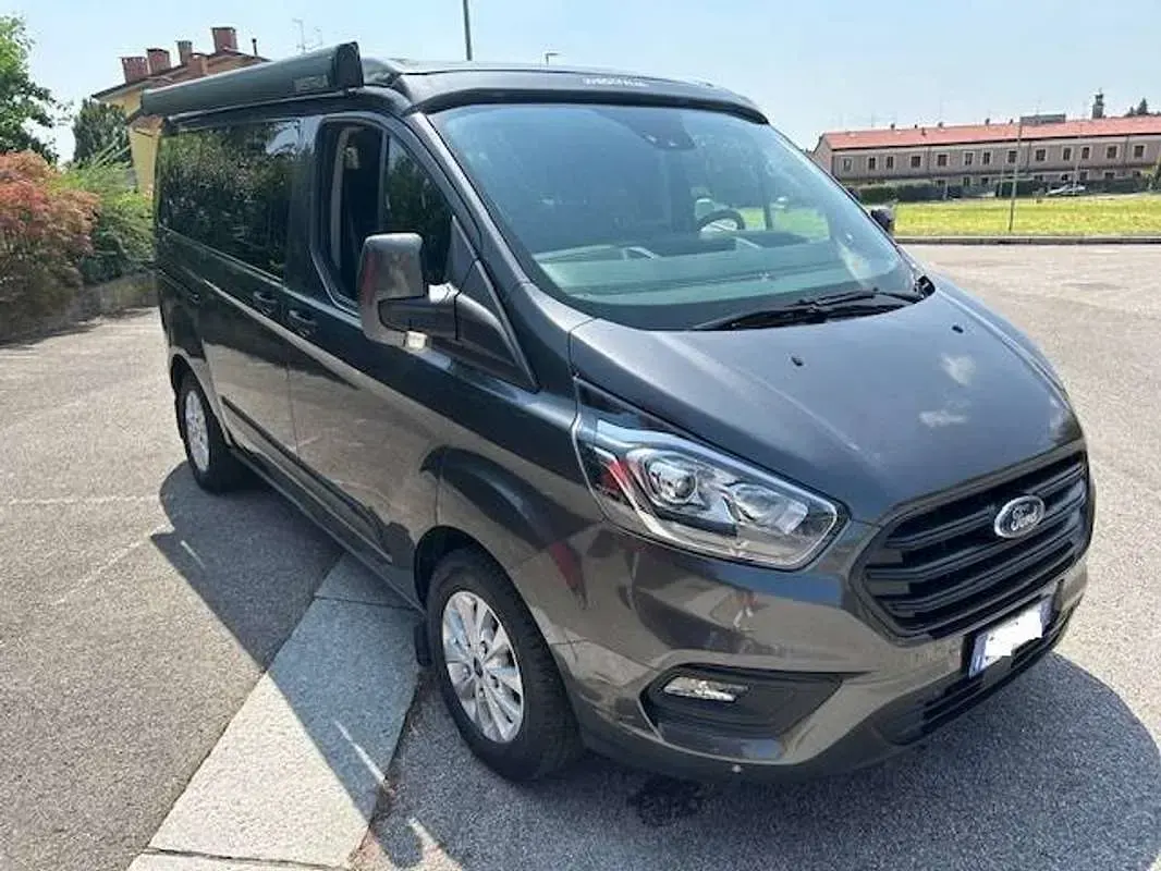 Usata Ford Transit Custom 185 CV (136 kW) 2023 Grigio Furgone