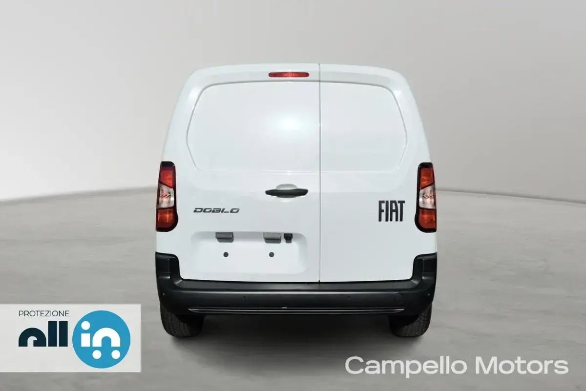 Nuova Fiat Doblò 101 CV (74 kW) 2026 Bianco pastello Monovolume