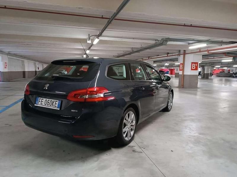 Usata Peugeot 308 SW Active 114 CV (83 kW) 2016 Station wagon