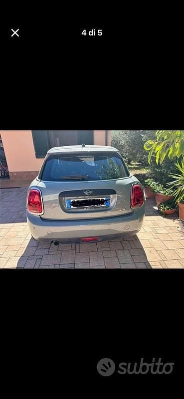 Usata Mini ONE Classic 102 CV (75 kW) 2021 Grigio Utilitaria