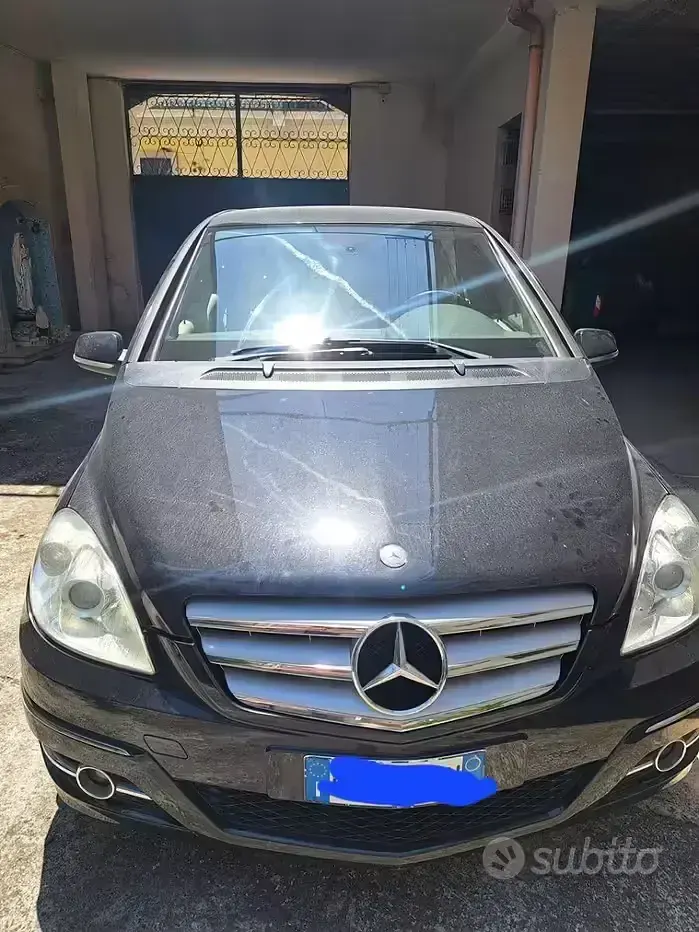 Usata Mercedes B200 140 CV (102 kW) 2009 Monovolume