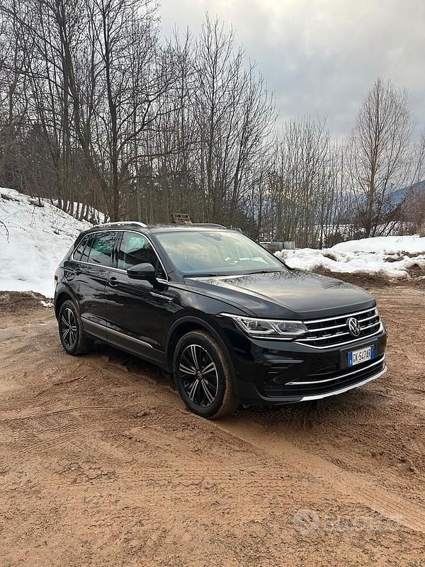 Usata VW Tiguan 150 CV (110 kW) 2022 Nero SUV