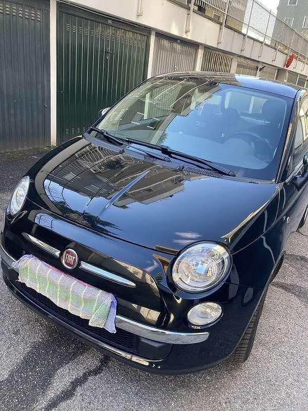 Käytetty Fiat 500 Lounge 69 HP (50 kW) 2008 Viistoperä