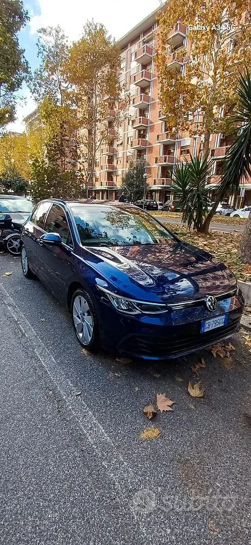 Usata VW Golf VIII 130 CV (95 kW) 2020 Blu Berlina