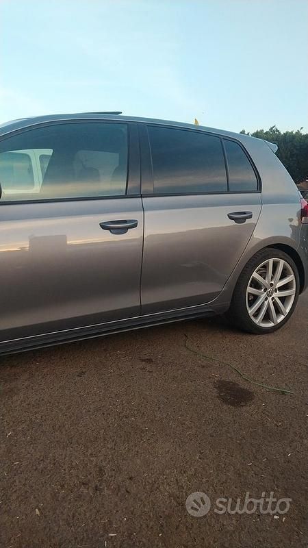 Usata VW Golf VI 170 CV (125 kW) 2010 Grigio Utilitaria