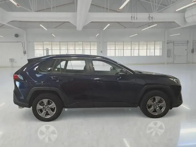 Usata Toyota RAV4 Hybrid Active 178 CV (130 kW) 2022 Blu SUV
