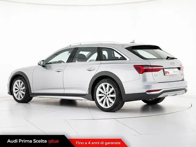Usata Audi A6 Allroad Comfort 286 CV (210 kW) 2023 Argento floret metallizzato Station wagon