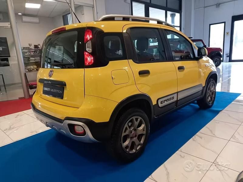 Usata Fiat Panda Cross Cross 89 CV (65 kW) 2016 Giallo Utilitaria