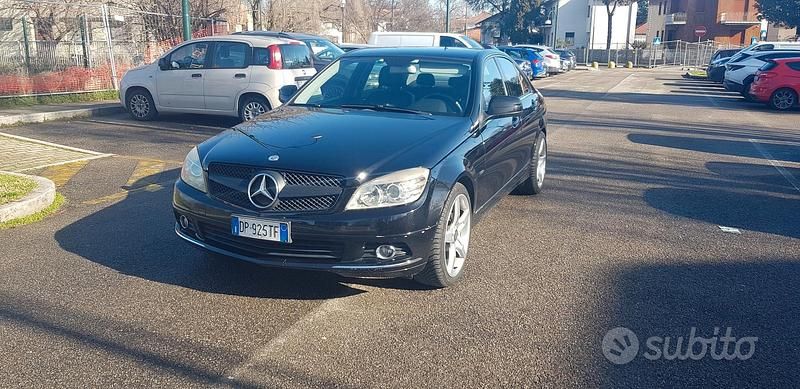 Nero Usata 2008 Mercedes C280 Elegance Tre volumi | 6500 € (Super prezzo) - Immagine 1/4