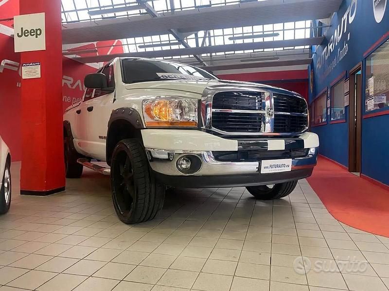 Usata Dodge Ram 349 CV (256 kW) 2006 Bianco Pick-up