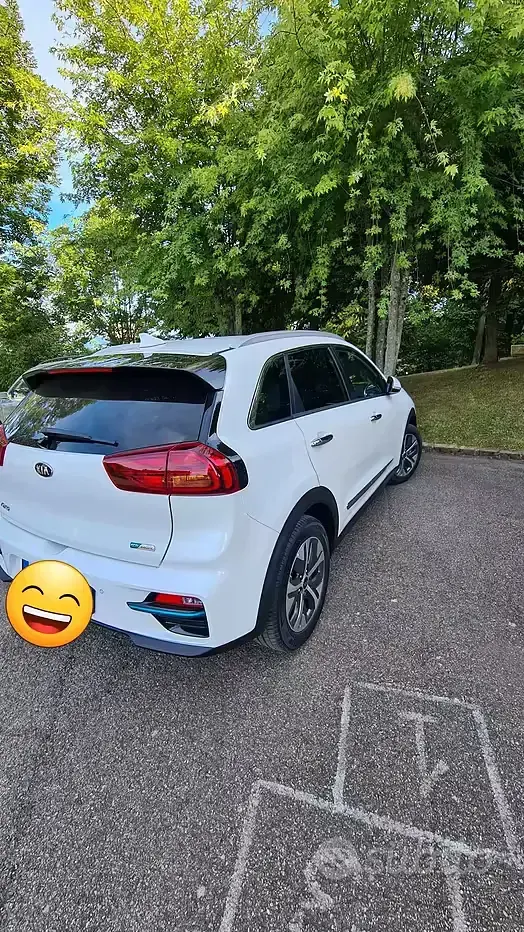 Usata Kia e-Niro 63 kW (87 CV) 2021 Bianco SUV
