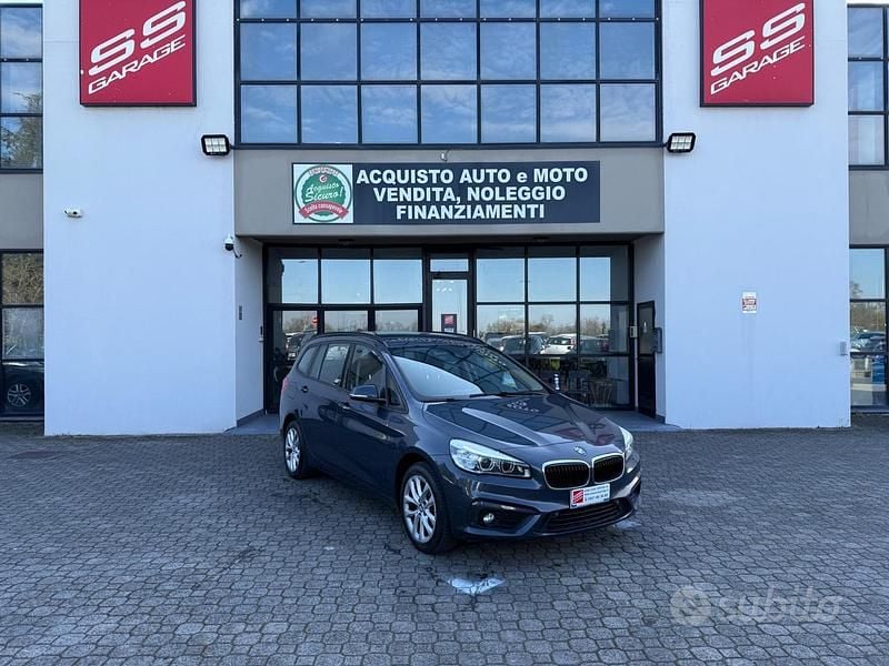 Begagnad BMW 218 Efficient Dynamics 150 HK (110 kW) 2017 Blå Kombi