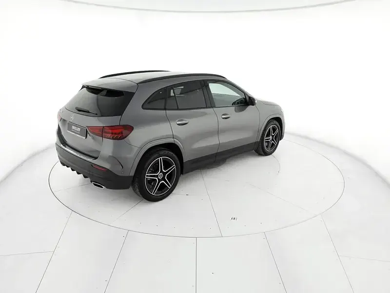 Usata Mercedes GLA200 Advanced Plus 150 CV (110 kW) 2023 Grigio SUV