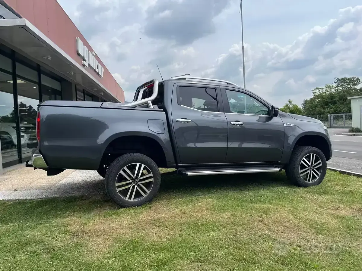 Usata Mercedes X350 258 CV (189 kW) 2019 Grigio Pick-up