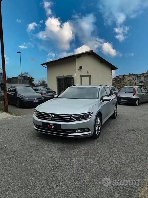 Usata VW Passat Business 120 CV (88 kW) 2016 Grigio Station wagon