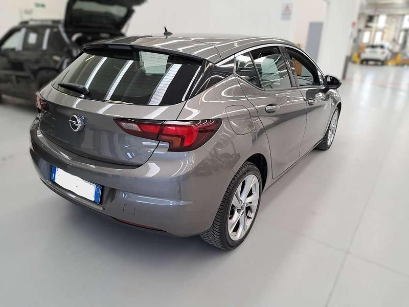 Usata Opel Astra Innovation 136 CV (100 kW) 2020 Grigio antracite Berlina