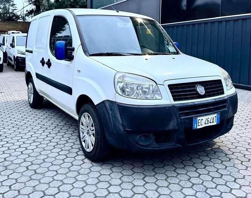 Usata Fiat Doblò 103 CV (75 kW) 2010 Bianco Monovolume