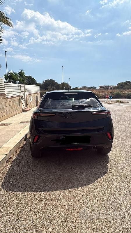 Usata Opel Mokka 101 CV (74 kW) 2023 Nero SUV