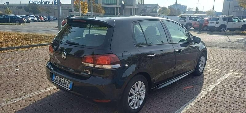 Usata VW Golf VI 105 CV (77 kW) 2011 Utilitaria