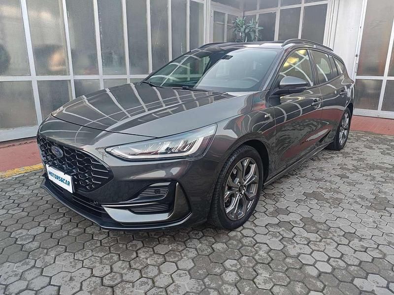 Usata Ford Focus ST-Line 125 CV (91 kW) 2023 Grigio Station wagon