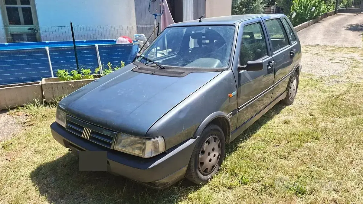 Usata Fiat Uno 49 CV (36 kW) 1993 Bluazzurro Utilitaria
