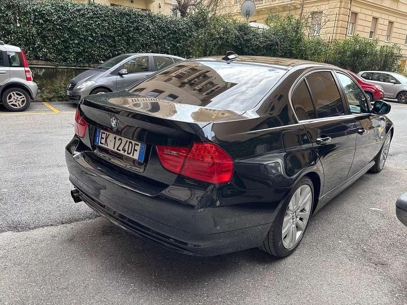 Usata BMW 325 204 CV (150 kW) 2011 Nero Berlina