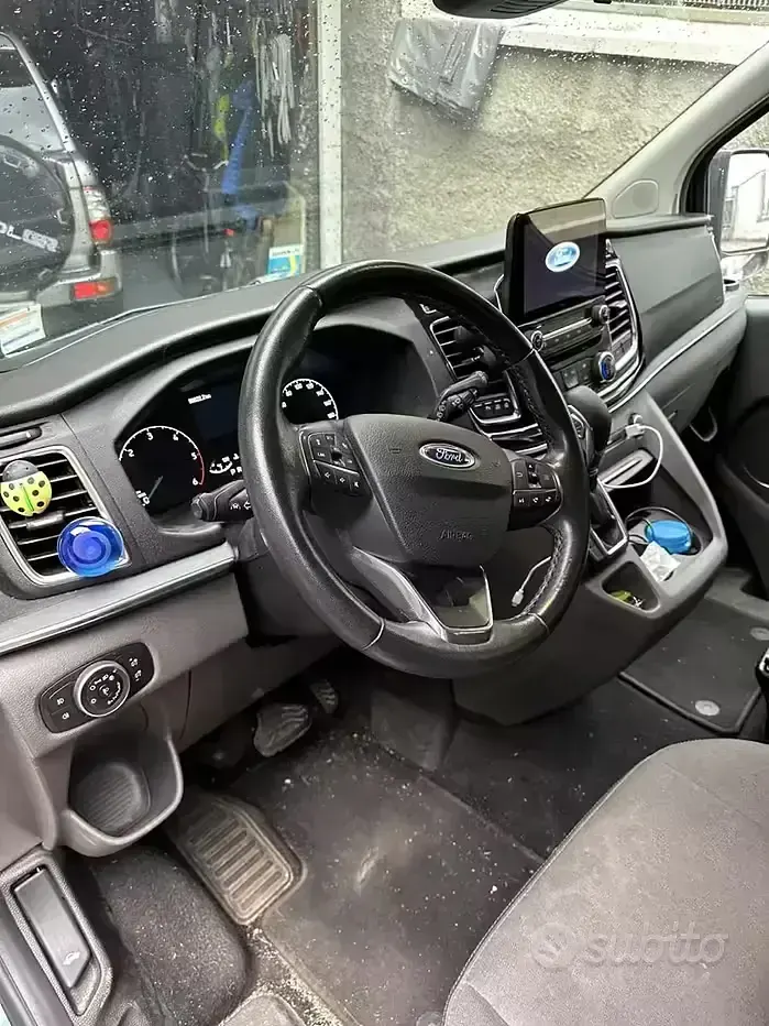 Usata Ford Tourneo Custom 150 CV (110 kW) 2021 Blu Furgone