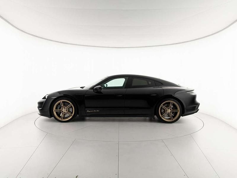 Usata Porsche Taycan Turbo 141 kW (193 CV) 2021 2t nero jet metallizzato Berlina