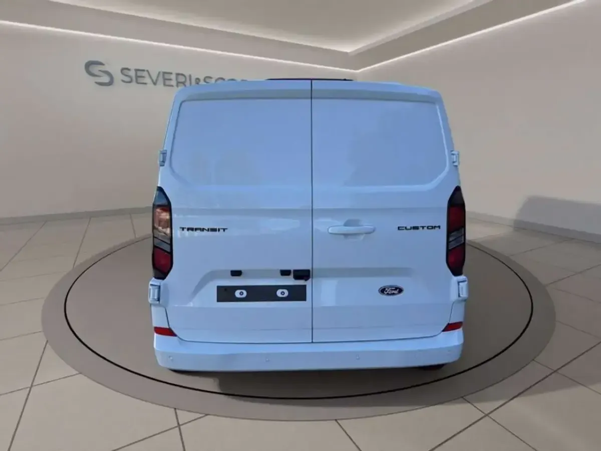 Nuova Ford Transit Custom Titanium 136 CV (100 kW) 2025 Bianco pastello Furgone