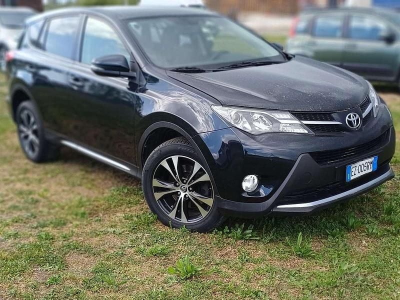 Usata Toyota RAV4 Edition 124 CV (91 kW) 2015 Nero SUV