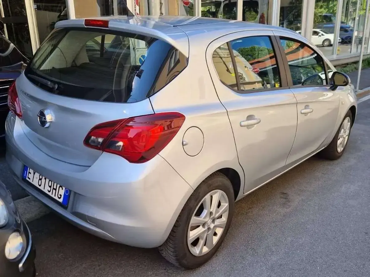 Usata Opel Corsa 69 CV (50 kW) 2015 Argento Utilitaria