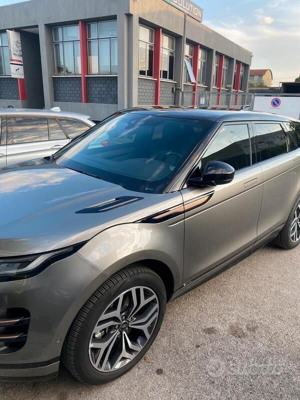 Usata 2019 Land Rover Range Rover SUV | 26.000 € (Molto cara) - Immagine 1/4