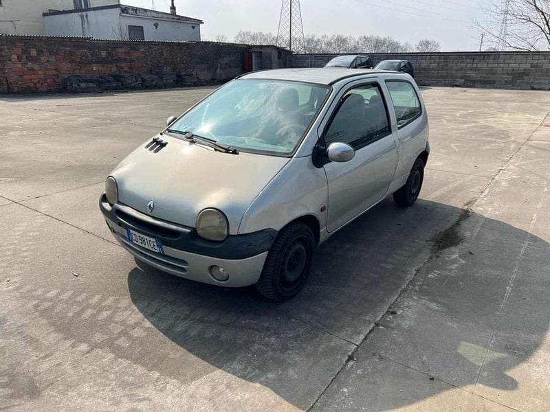 Usata Renault Twingo 58 CV (42 kW) 2002 Argento Utilitaria