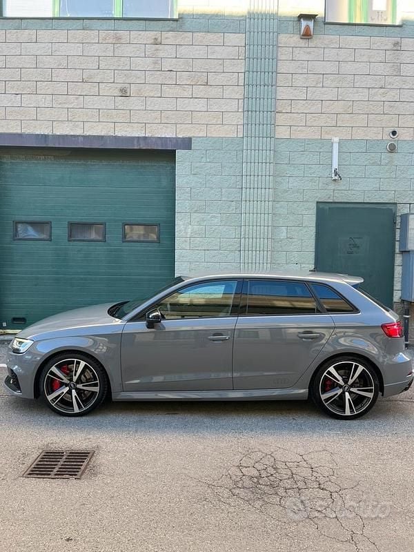 Usata Audi RS3 Ambiente 400 CV (294 kW) 2019 Grigio Berlina