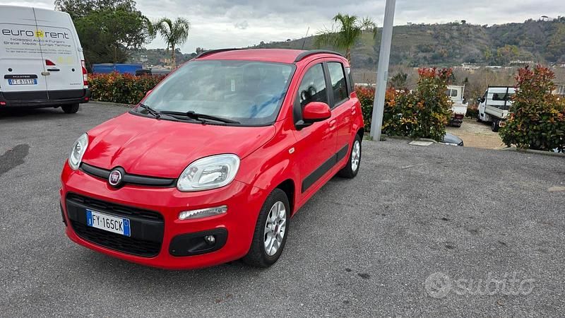 Usata Fiat Panda Easy 69 CV (50 kW) 2019 Rosso Utilitaria