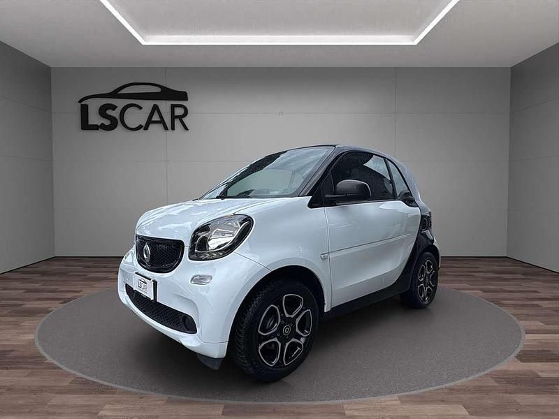 Usata Smart ForTwo Coupé Passion 71 CV (52 kW) 2018 Bianco Utilitaria