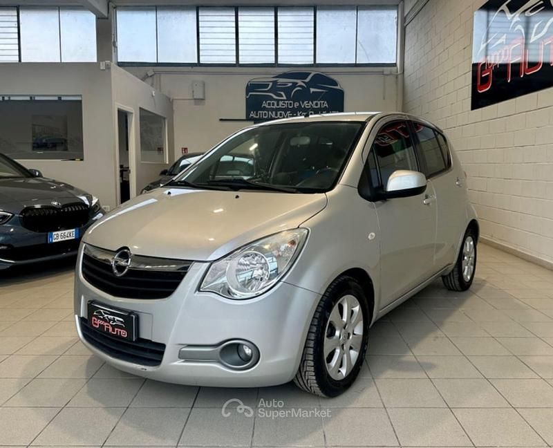 Usata Opel Agila Enjoy 86 CV (63 kW) 2010 Argento Utilitaria