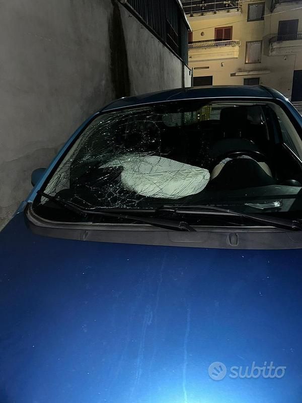 Usata Ford Ka 69 CV (50 kW) 2010 Blu Berlina