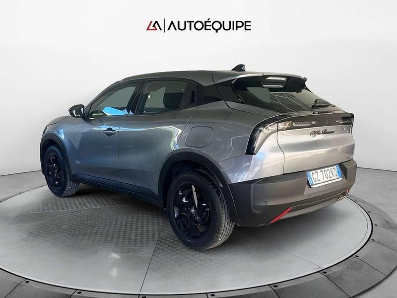 Usata Alfa Romeo Junior 145 CV (106 kW) 2025 Grigio SUV