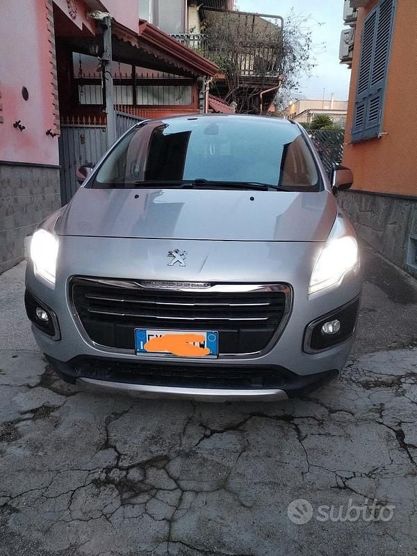 Usata Peugeot 3008 Business-Line 120 CV (88 kW) 2016 Grigio SUV