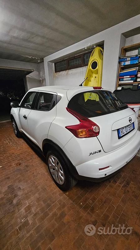 Usata Nissan Juke Tekna 117 CV (86 kW) 2012 Bianco SUV