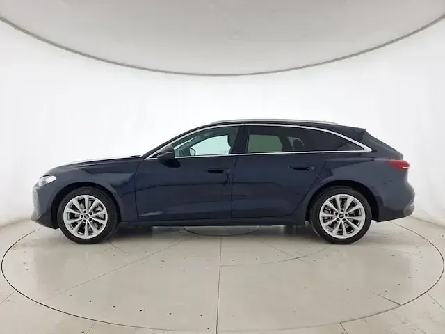 Usata Audi A5 Advanced Plus 204 CV (150 kW) 2025 Blu firmamento metallizzato Station wagon