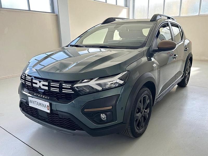 Usata Dacia Sandero Extreme 101 CV (74 kW) 2024 Verde Berlina