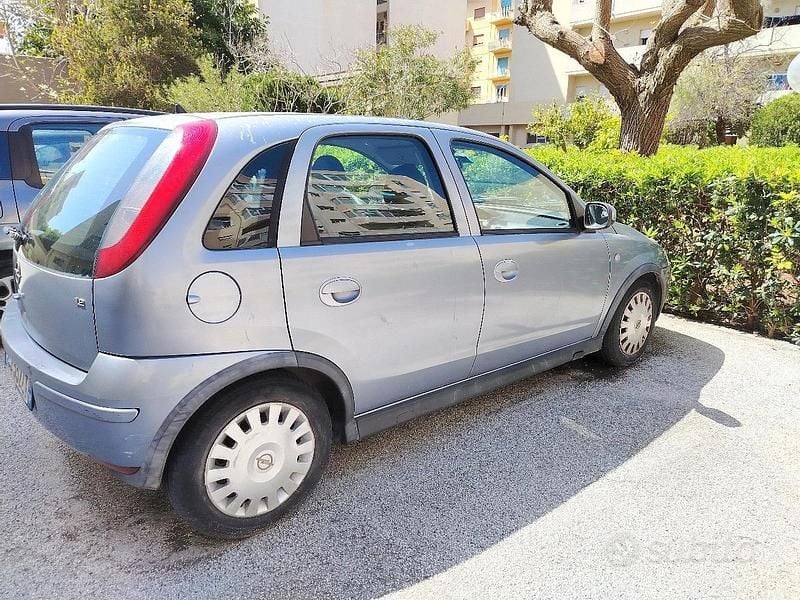 Usata Opel Corsa 80 CV (58 kW) 2004 Grigio Utilitaria