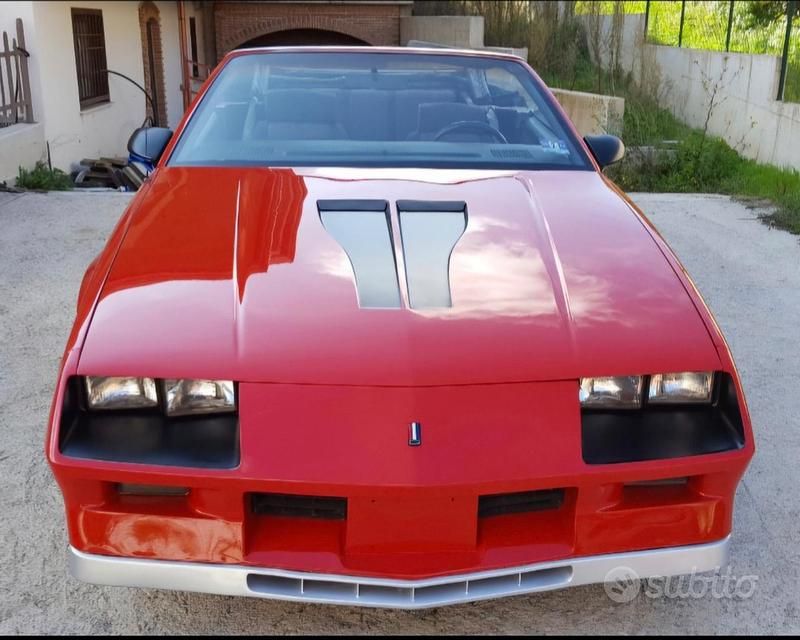 Usata Chevrolet Camaro Sport 1984 Rosso Cabrio